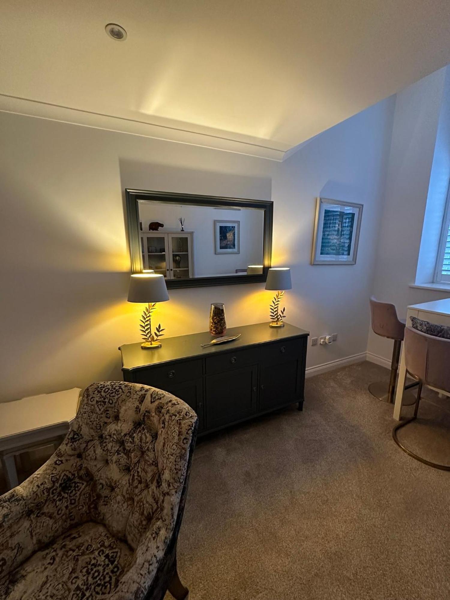 Luxury Moffat Apartment - High End Furnishing ภายนอก รูปภาพ